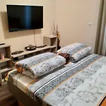 아파트호텔 Melody 4*